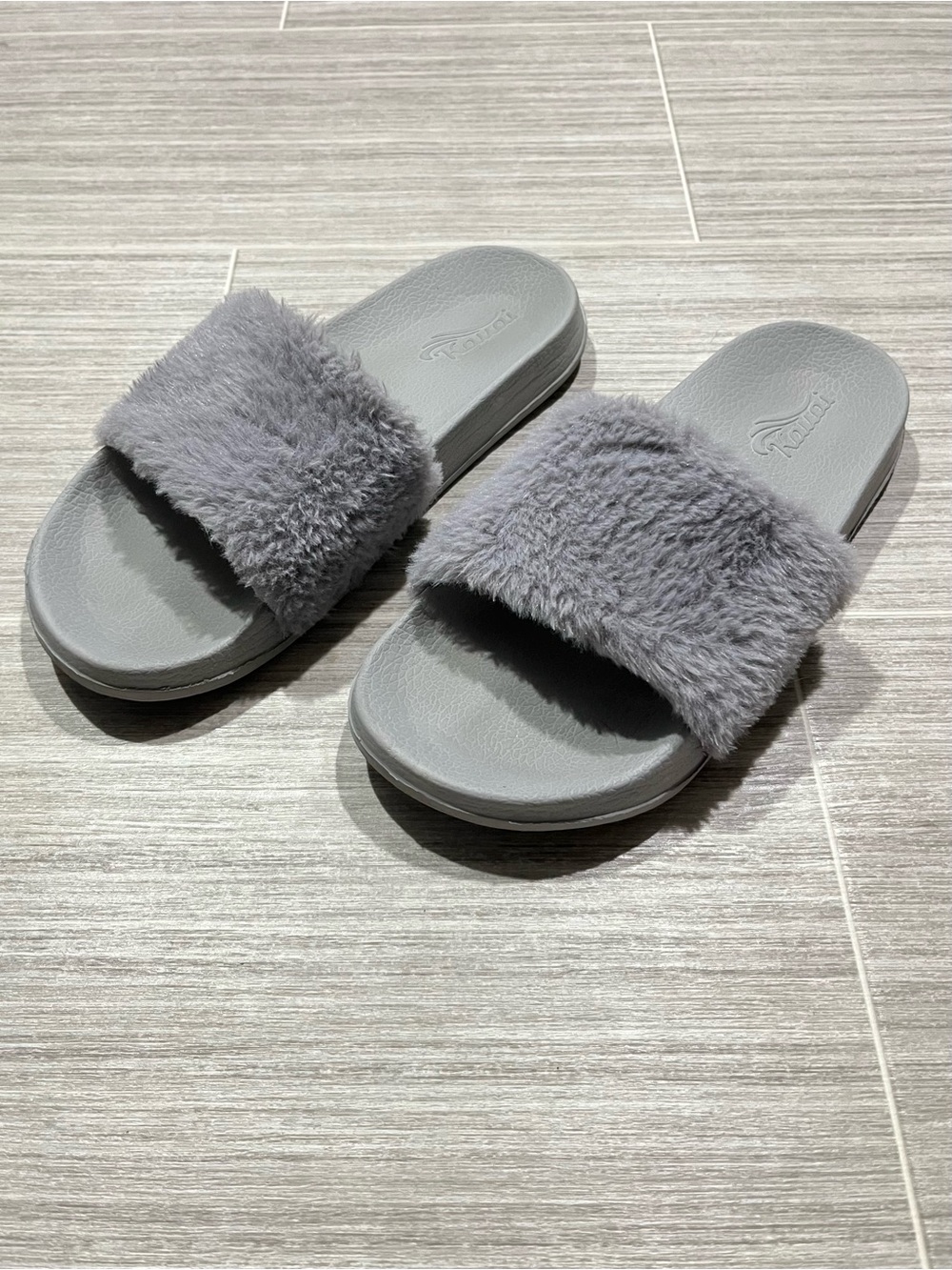 Cozy Grey Faux-Fur Slide Sandals